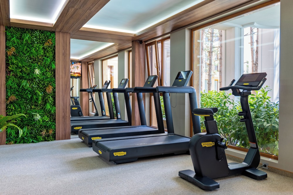 Harmony Suites 11, 12 Grand Resort 17/50