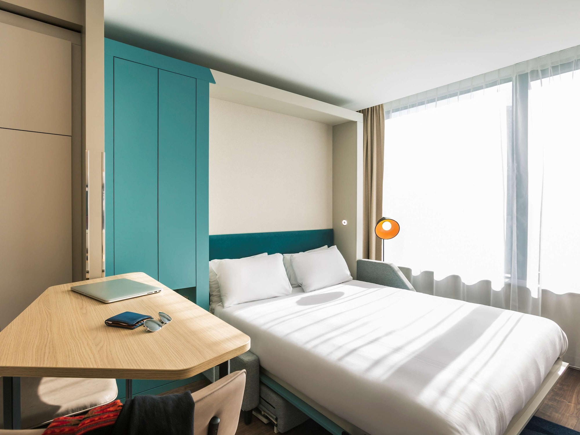 STUDIO, DOUBLE BED