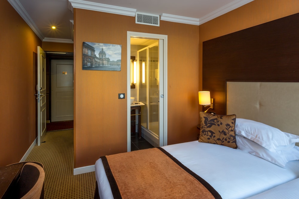 Hotel Saint Honore 15/35