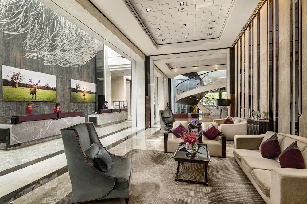 Regent Pudong Shanghai 38/84