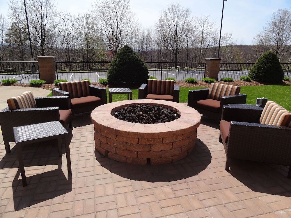 Courtyard by Marriott Scranton Montage Mountain 24/34