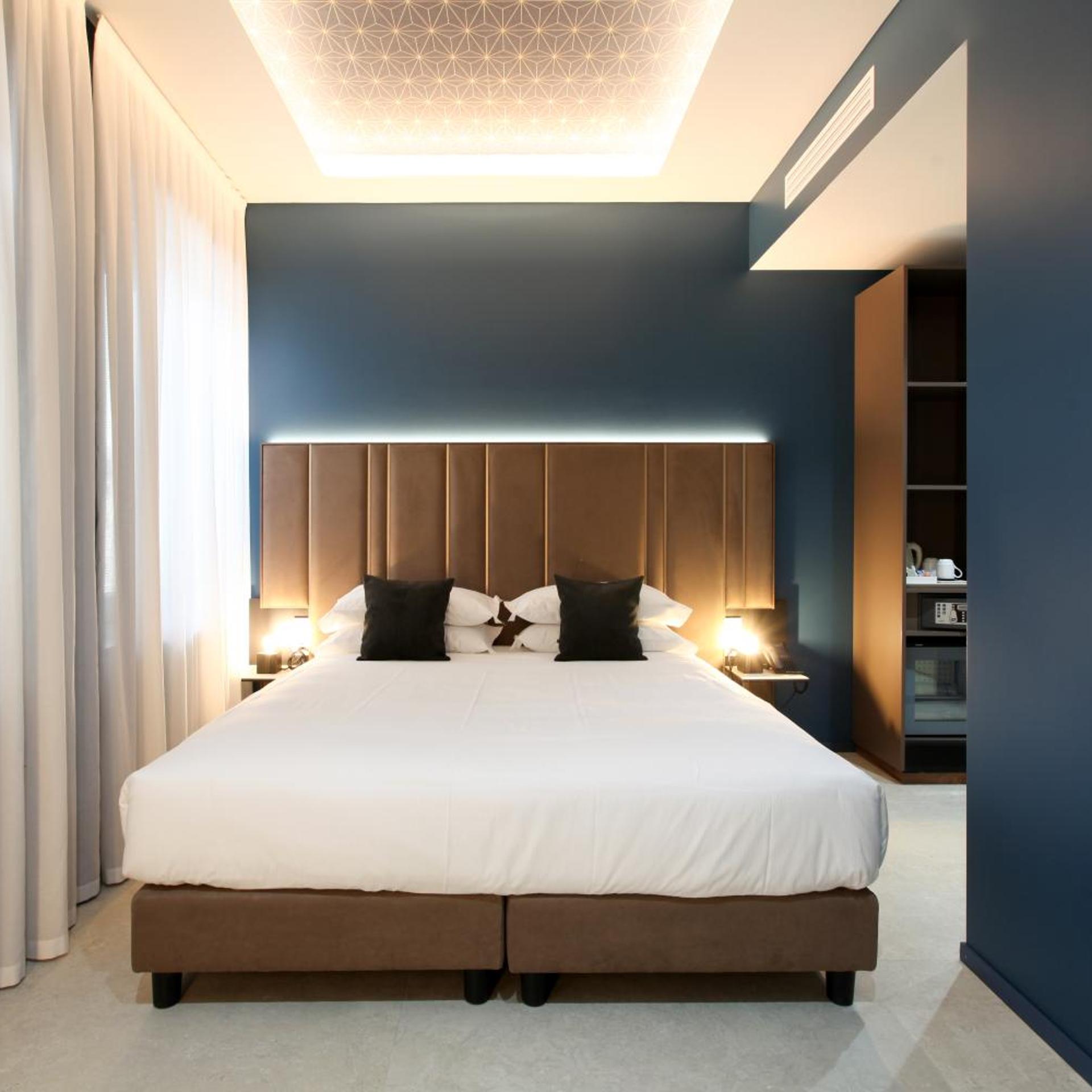 The FLOOR 23/50