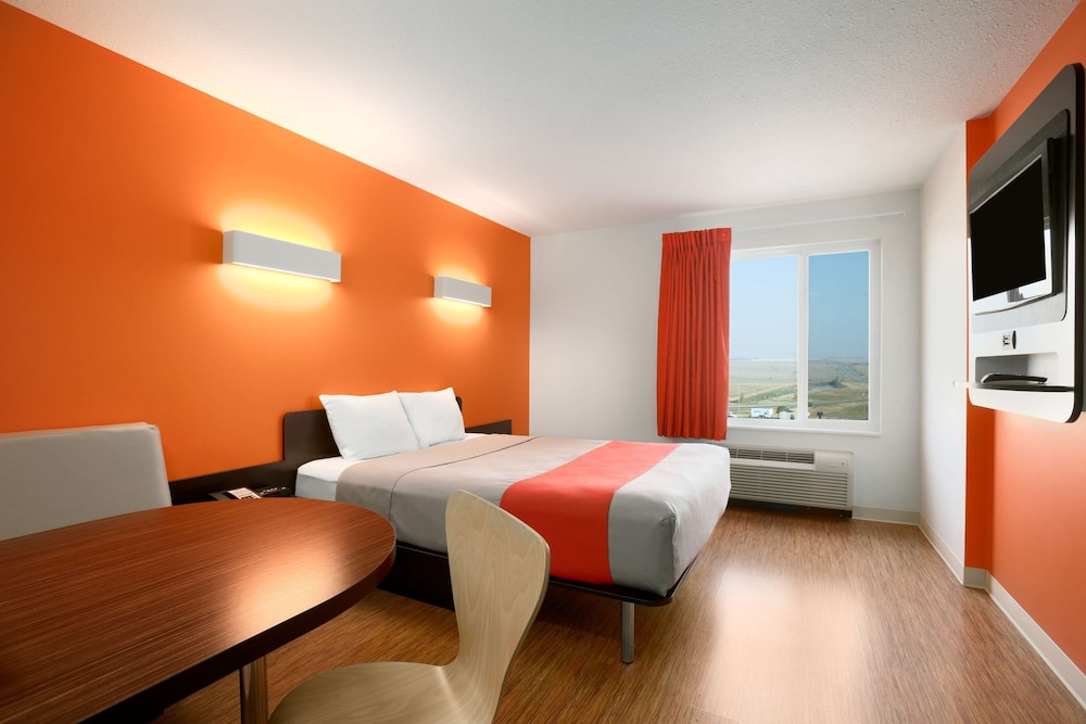 Motel6 Swift Current Sk 26/44