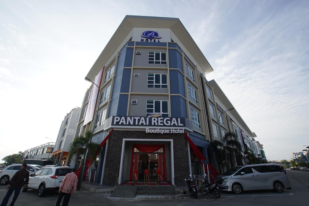 Pantai Regal Hotel 4/50