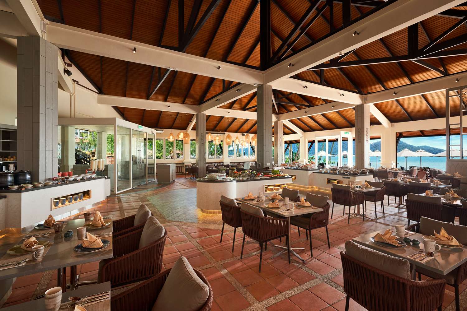 DoubleTree by Hilton Damai Laut Resort 14/29