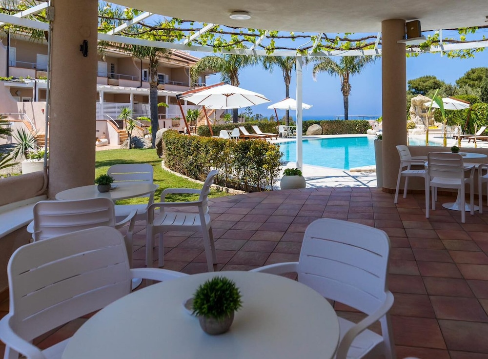 L'arcobaleno Resort 38/65