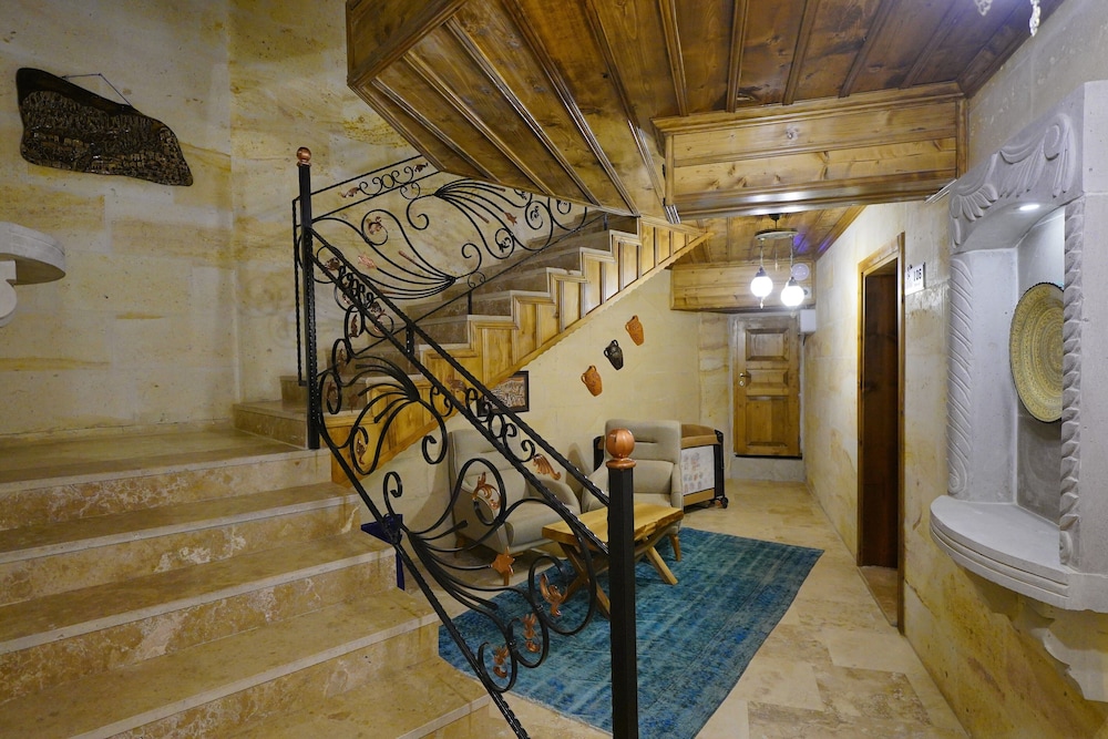 Enjoy Stone Hotel 6/50