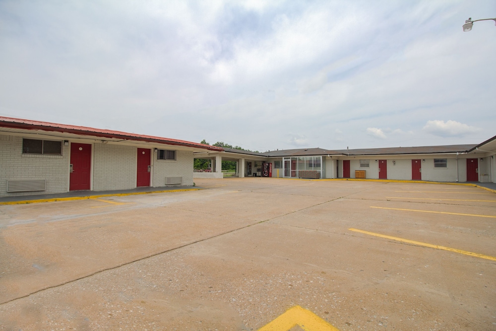 Hotel McAlester OK S Main St 33/49