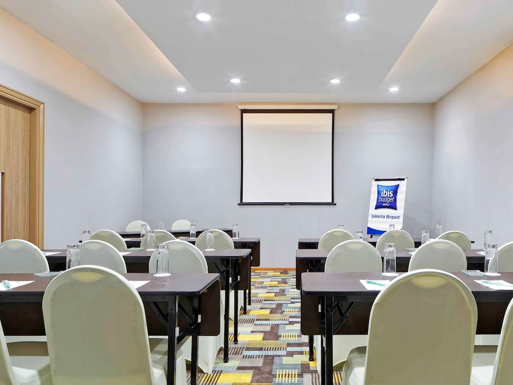 Ibis Budget Jakarta Airport 44/54