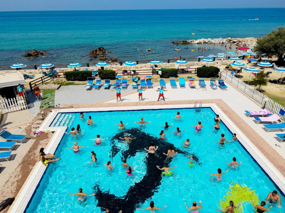Villaggio Torre Ruffa Robinson 22/30