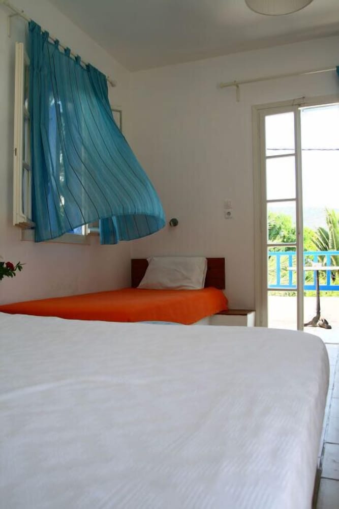 Minoa Hotel Amorgos 6/19
