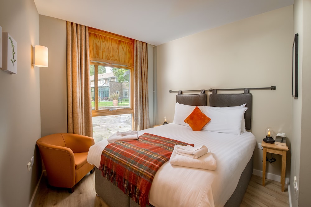SUPERIOR, KING BED