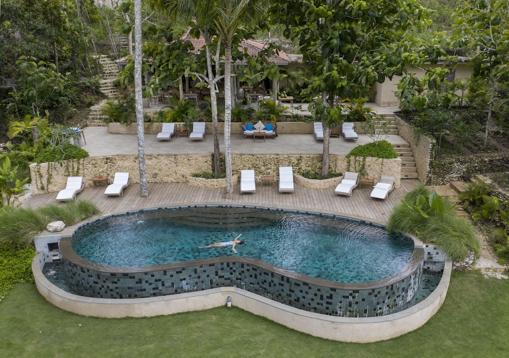 The Mesare Resort 33/36