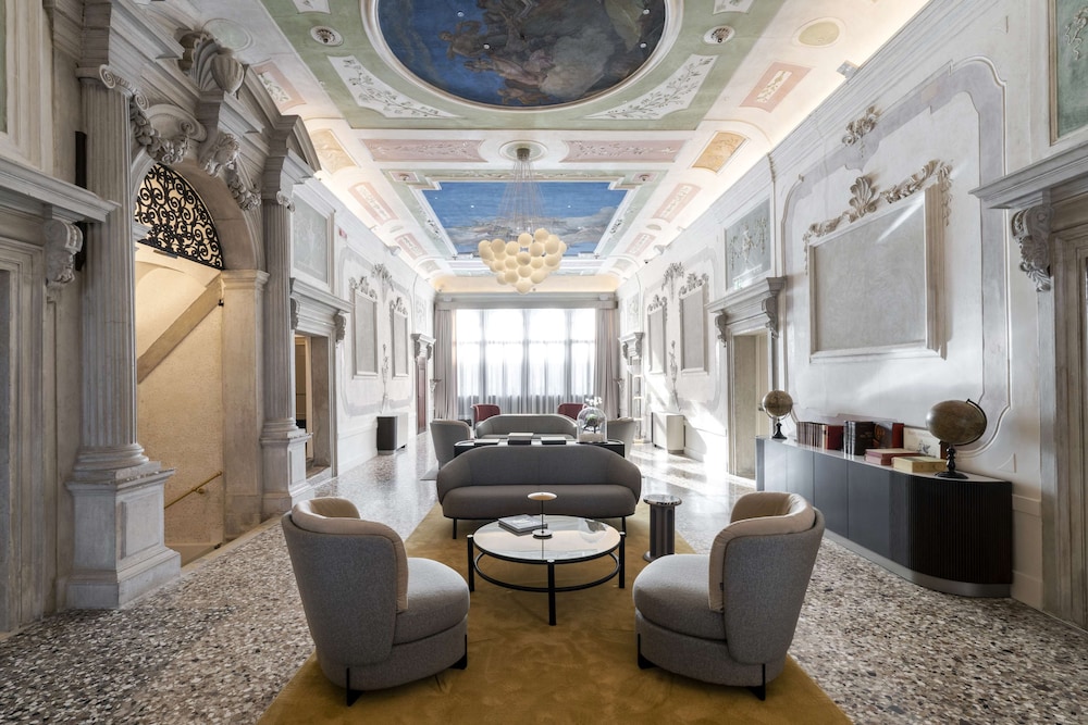 Radisson Collection Hotel, Palazzo Nani Venice 55/77