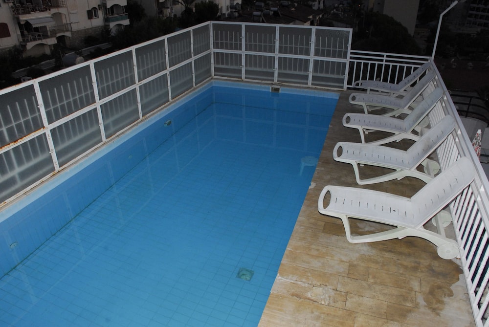 Ozgun Apart Otel Kusadasi 8/29
