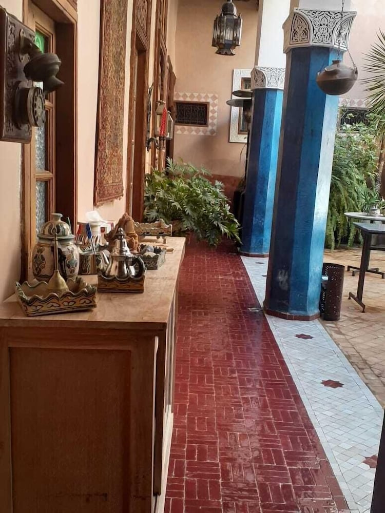 RIAD TARA 13/77