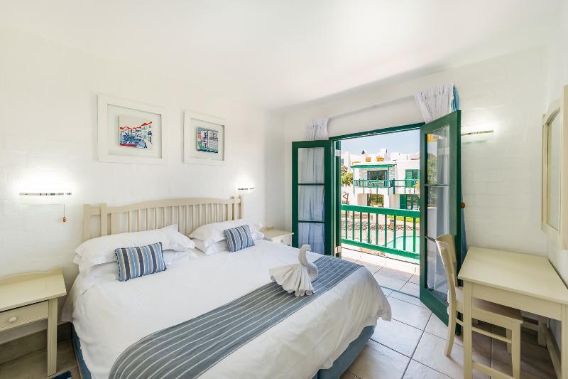 2 Bedrooms, Village, Apartment