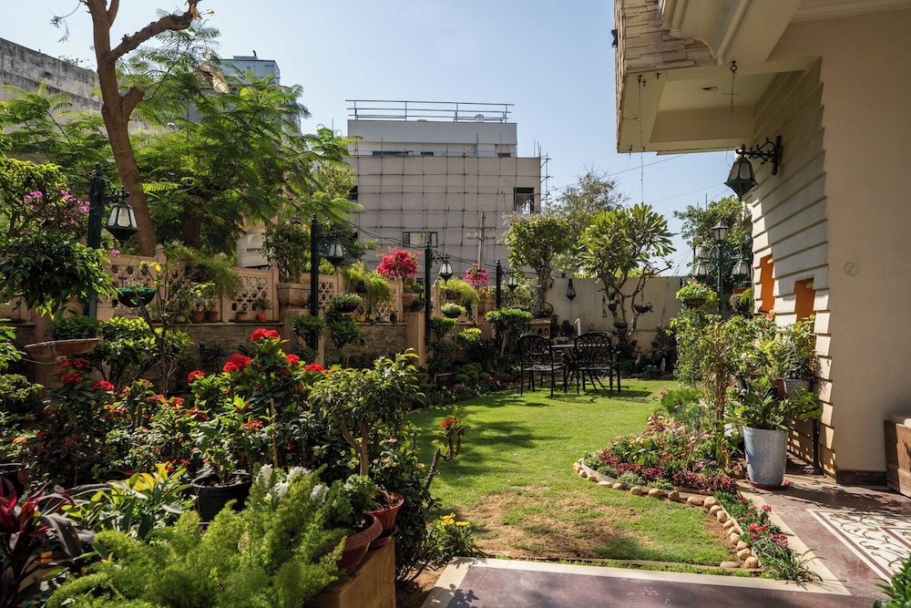 All Seasons Homestay 50/50