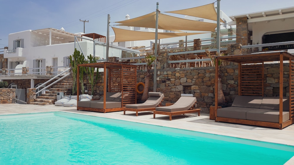 Senses Luxury Villas & Suites 70/76