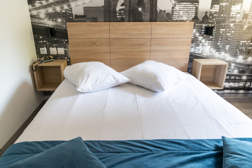 Hotel Bagatelle Paris Nord Roissy 19/37