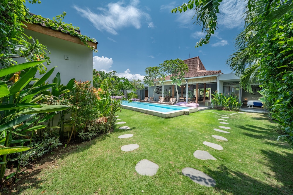 Villa Nahema 35/50