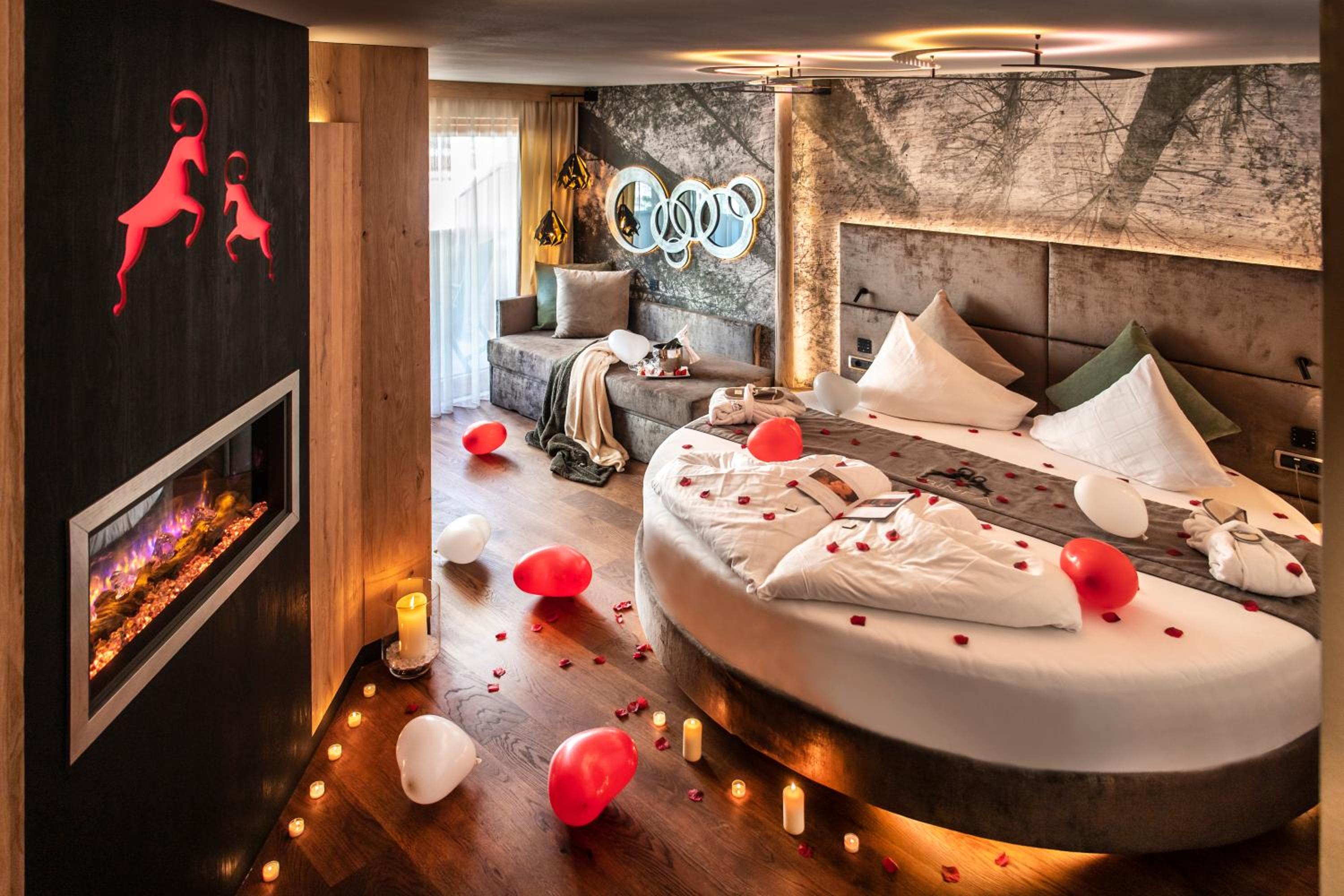 Abinea Dolomiti Romantic Spa Hotel 11/27