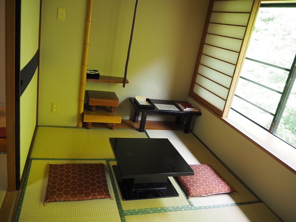 KUSATSU ONSEN OSAKAYA 45/65
