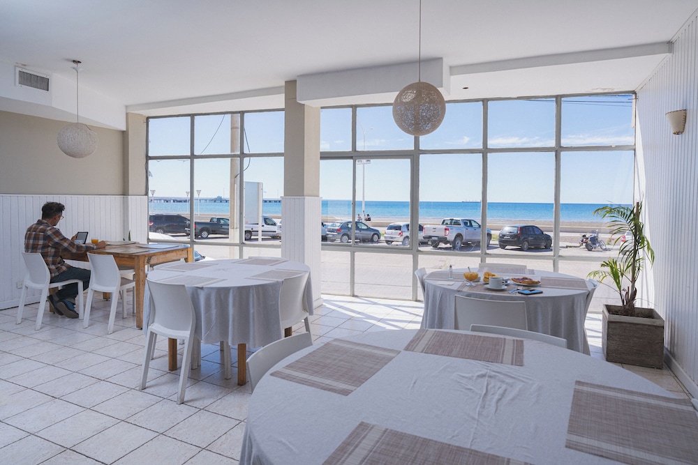 Hotel Hostal del Rey 45/51