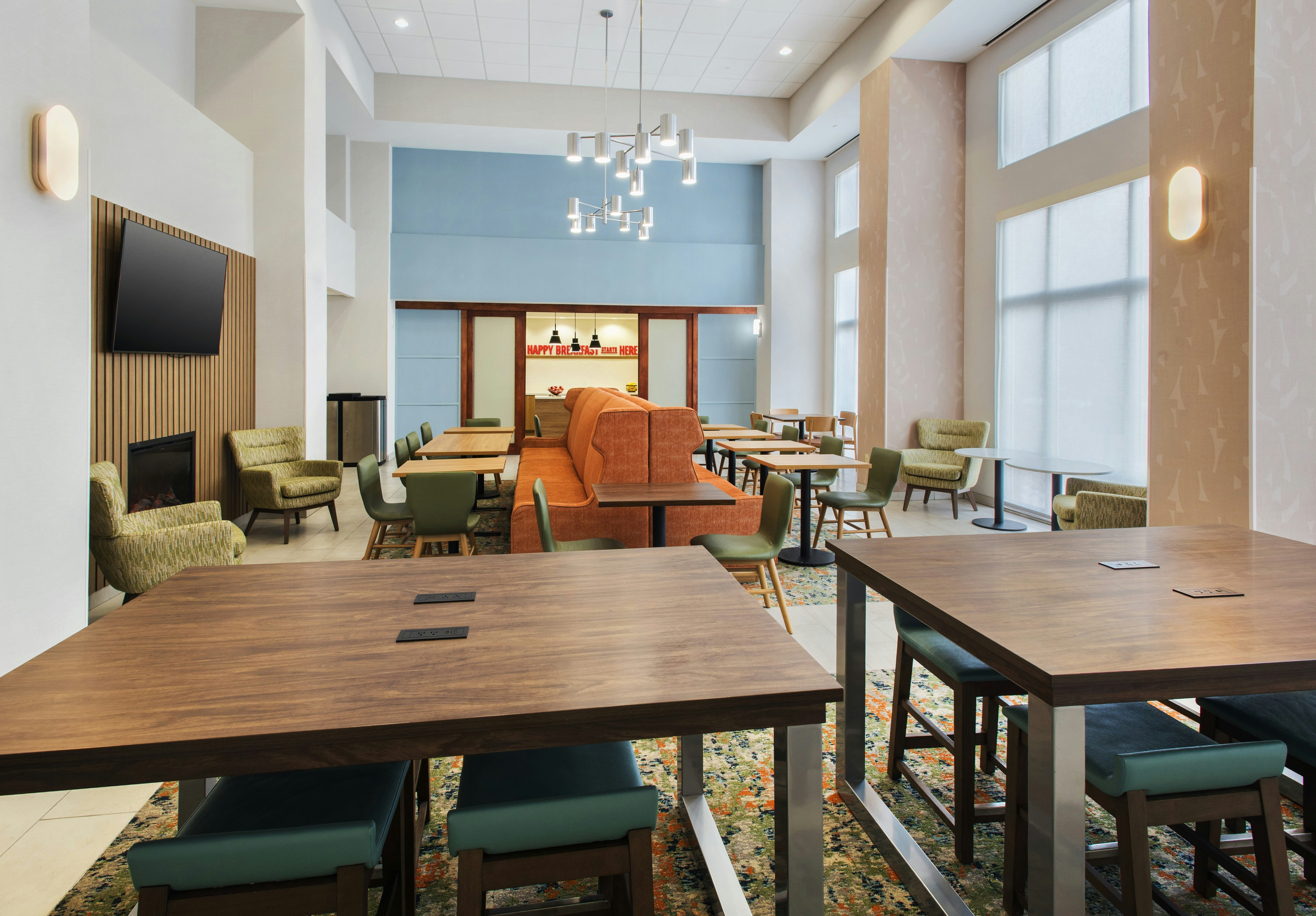Hampton Inn & Suites Greenfield 21/29