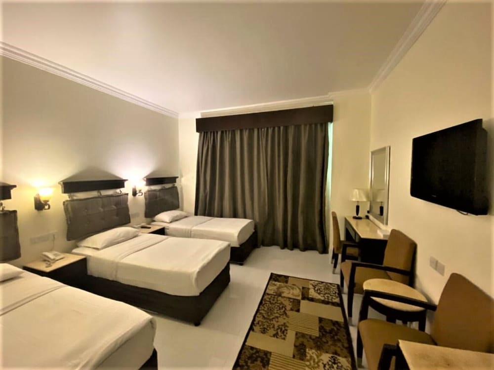 Signature Inn Hotel Deira 10/27