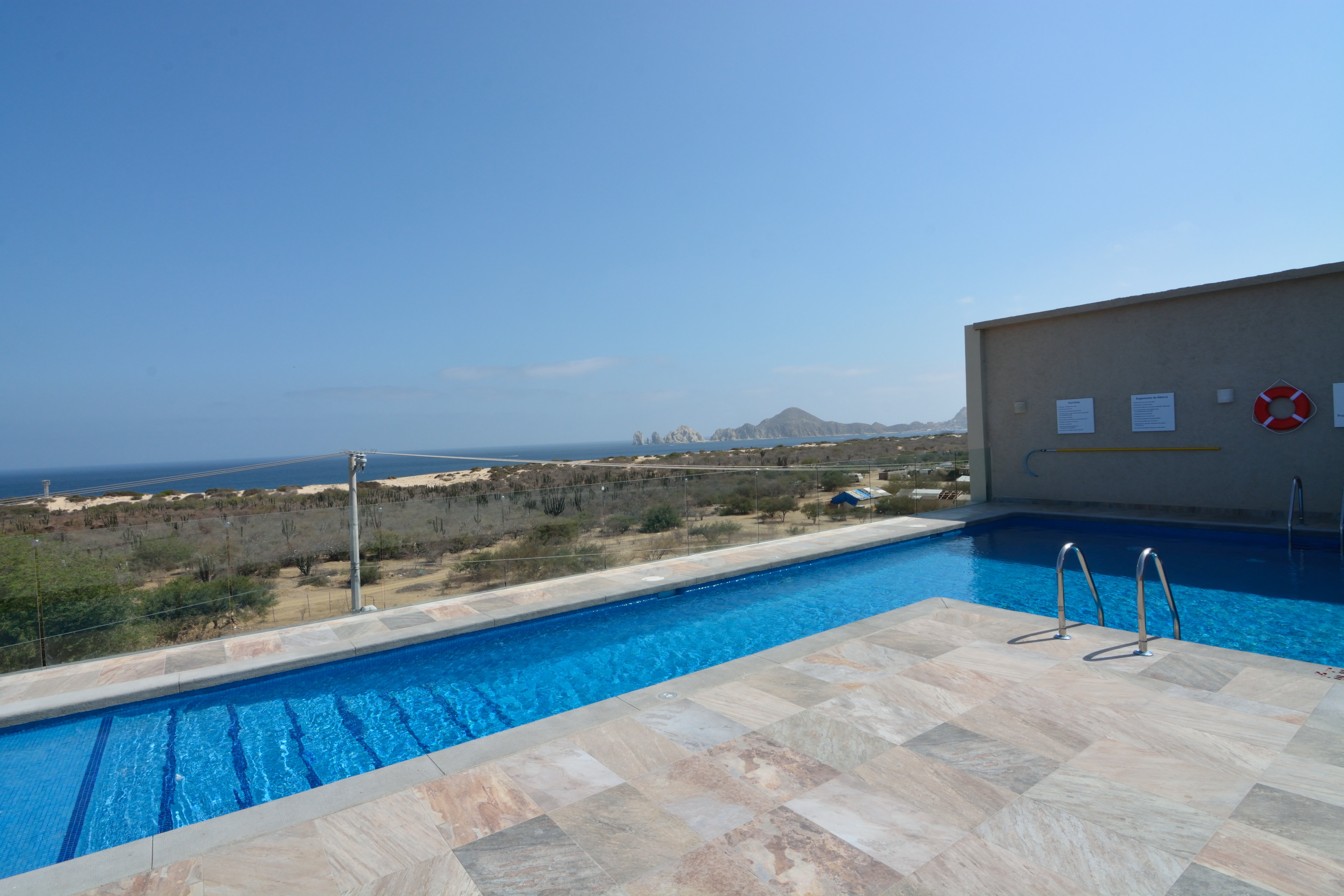 Holiday Inn Express Cabo San Lucas 69/71