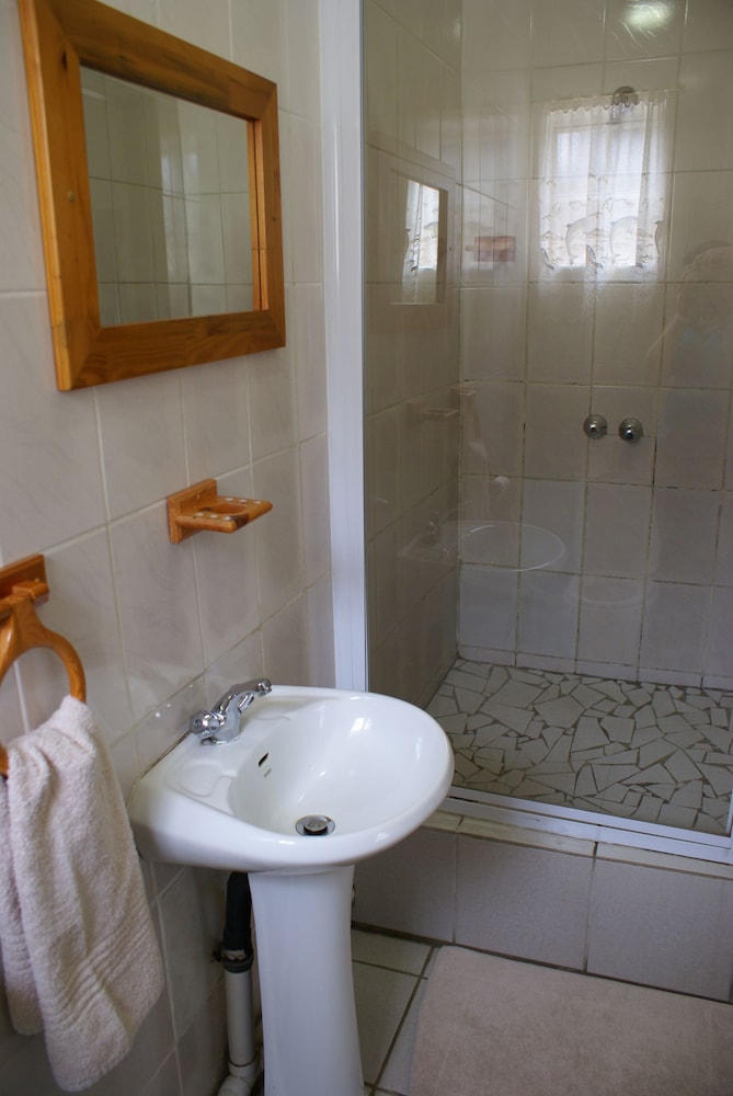 Emerald Guesthouse 23/70