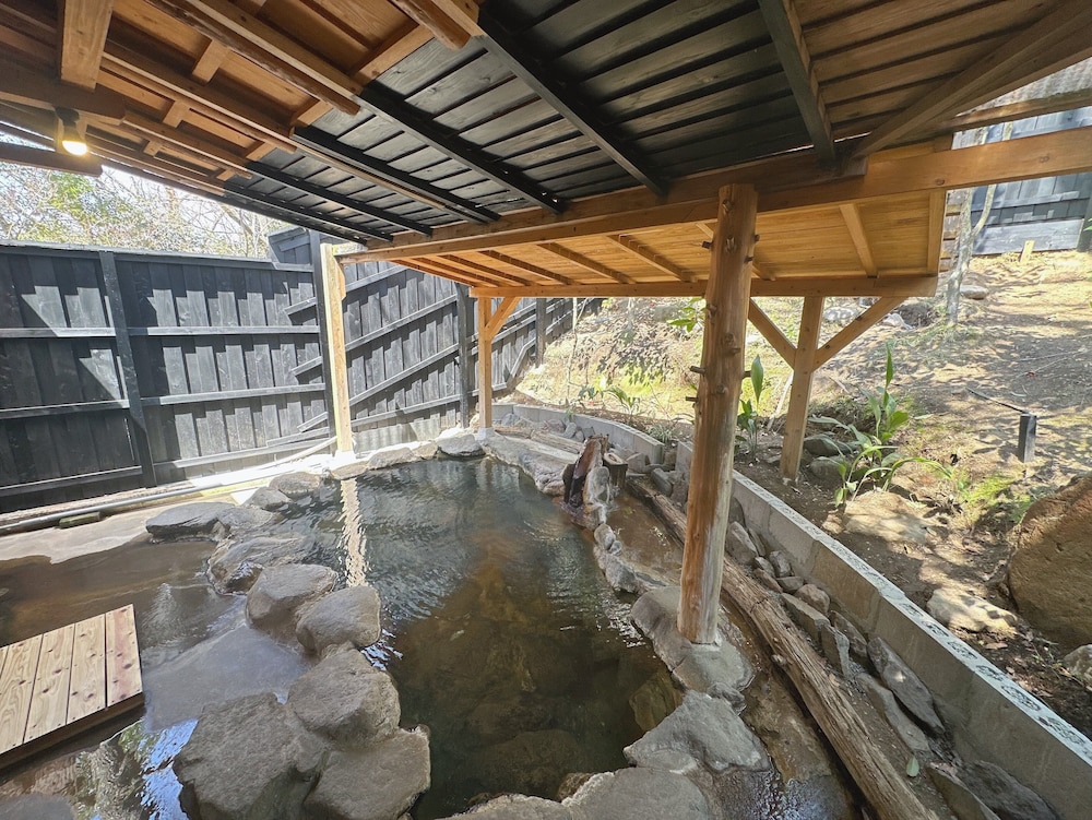 Kurasako Onsen Sakura 23/50