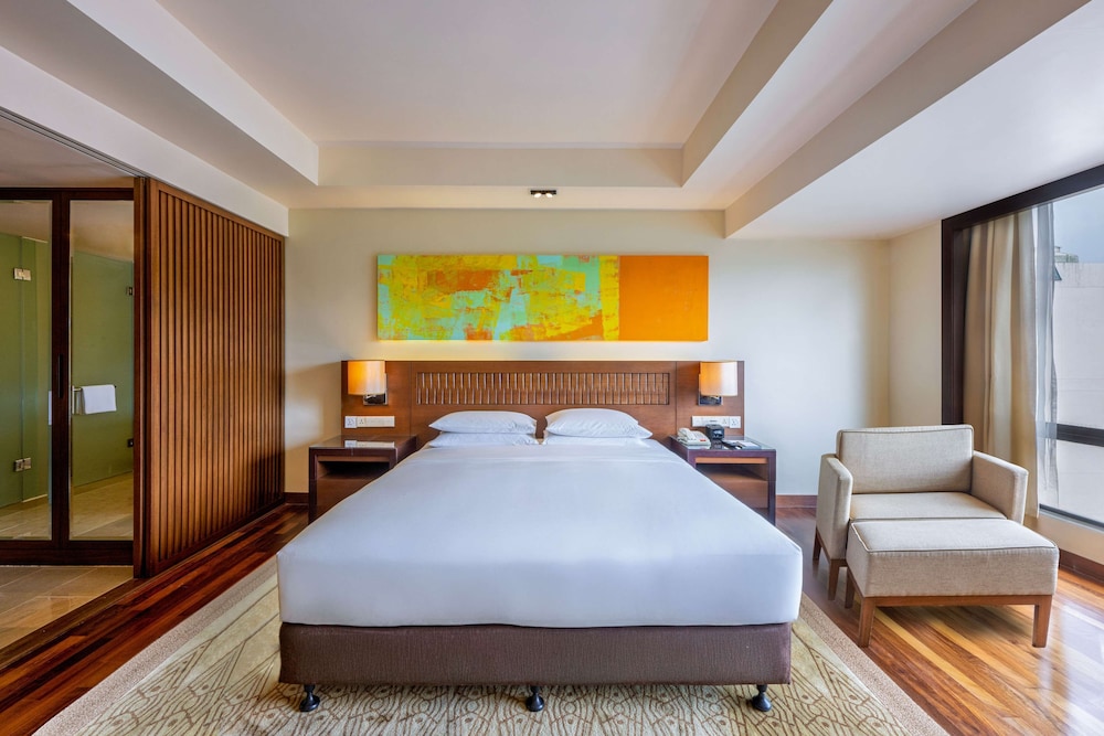 ROOM, KING BED, SEA VIEW