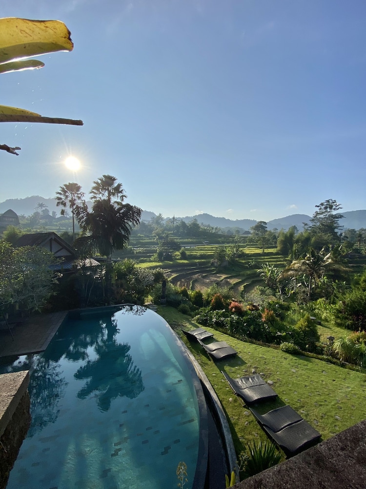 Sawah Indah Villa 3/86
