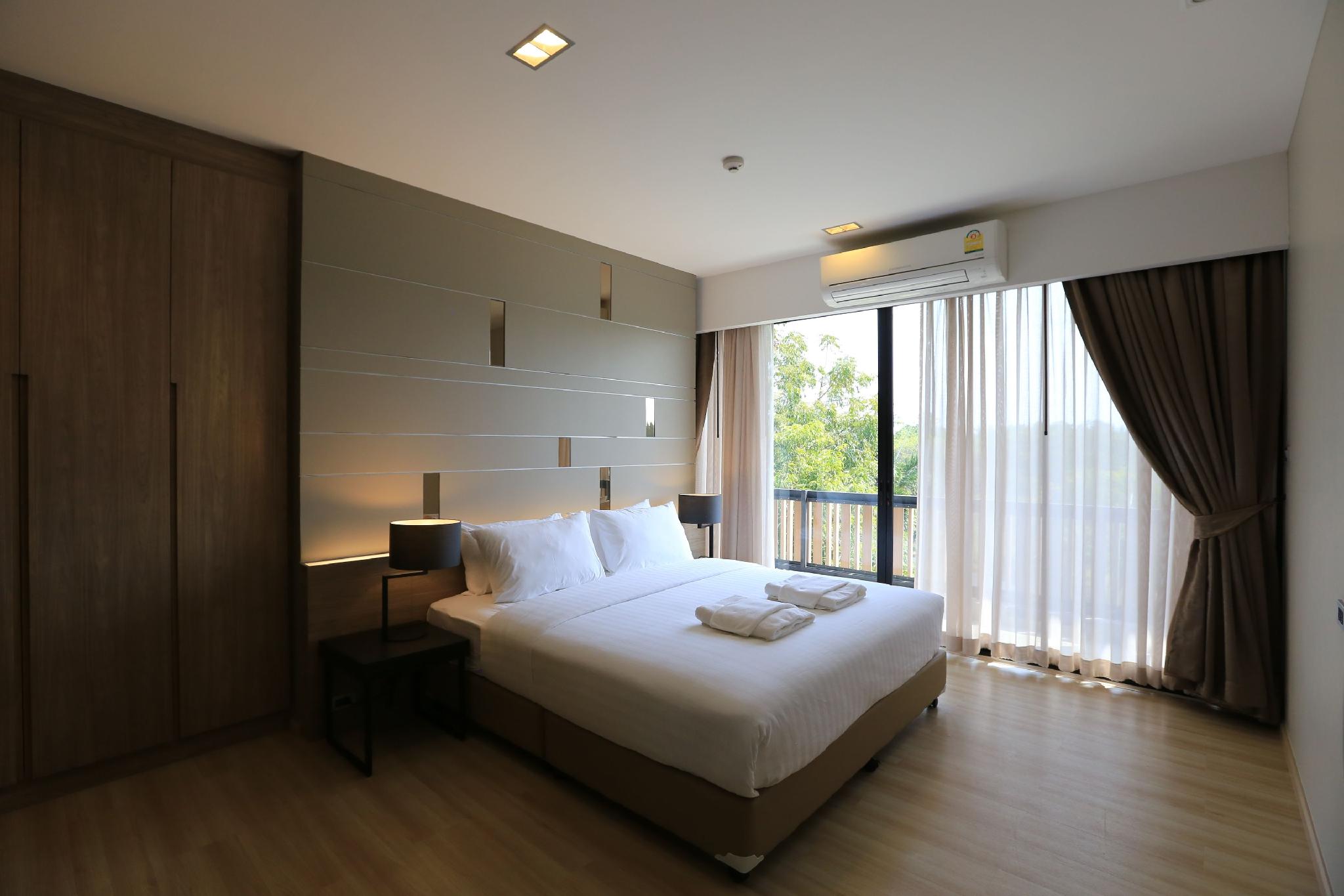 Grand, Suite, Single Bed