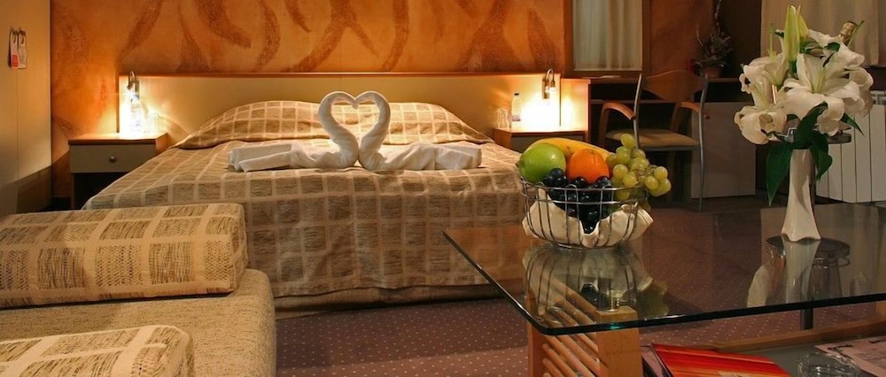 Brod Hotel 10/29