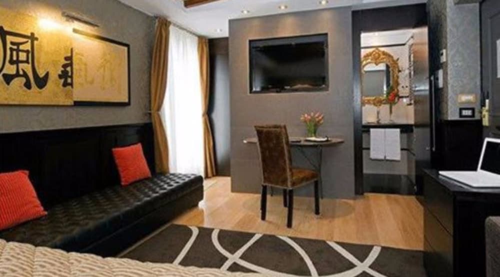 Duca D Alba Hotel 37/41