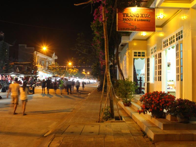 Moon's Homestay 41/46