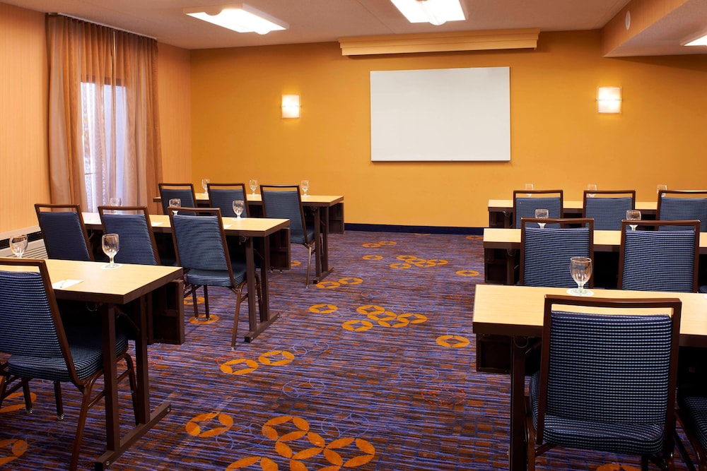 Courtyard by Marriott Dayton South 46/48