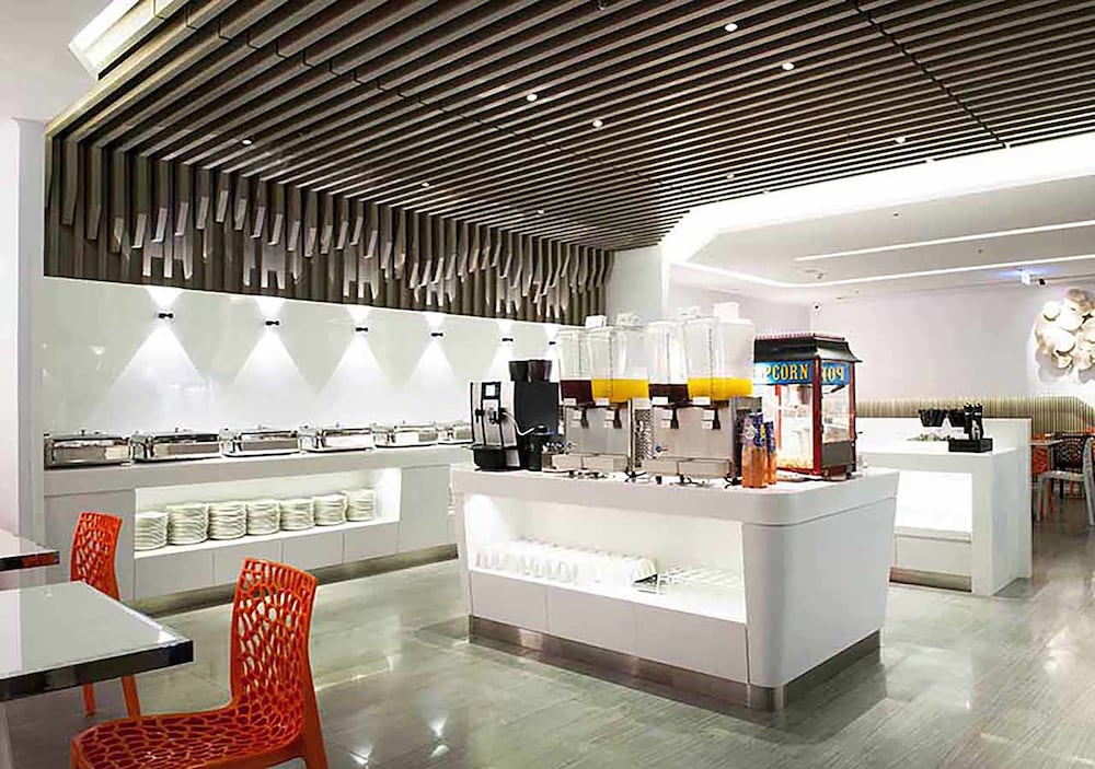 Royal Hotel Group Central Park Branch 4/36