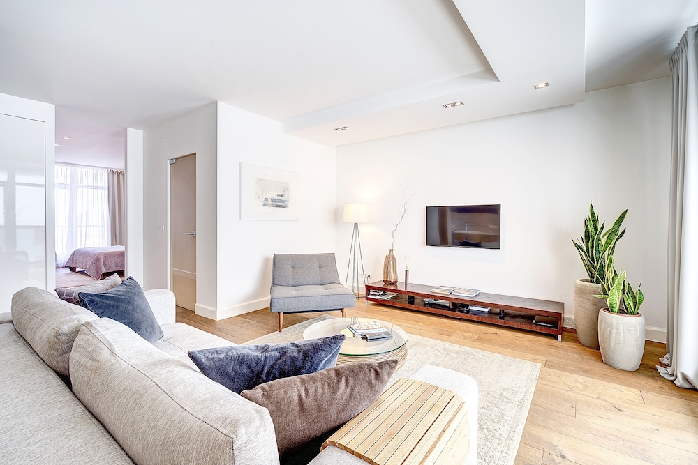 Vilnius Apartments & Suites 12/25