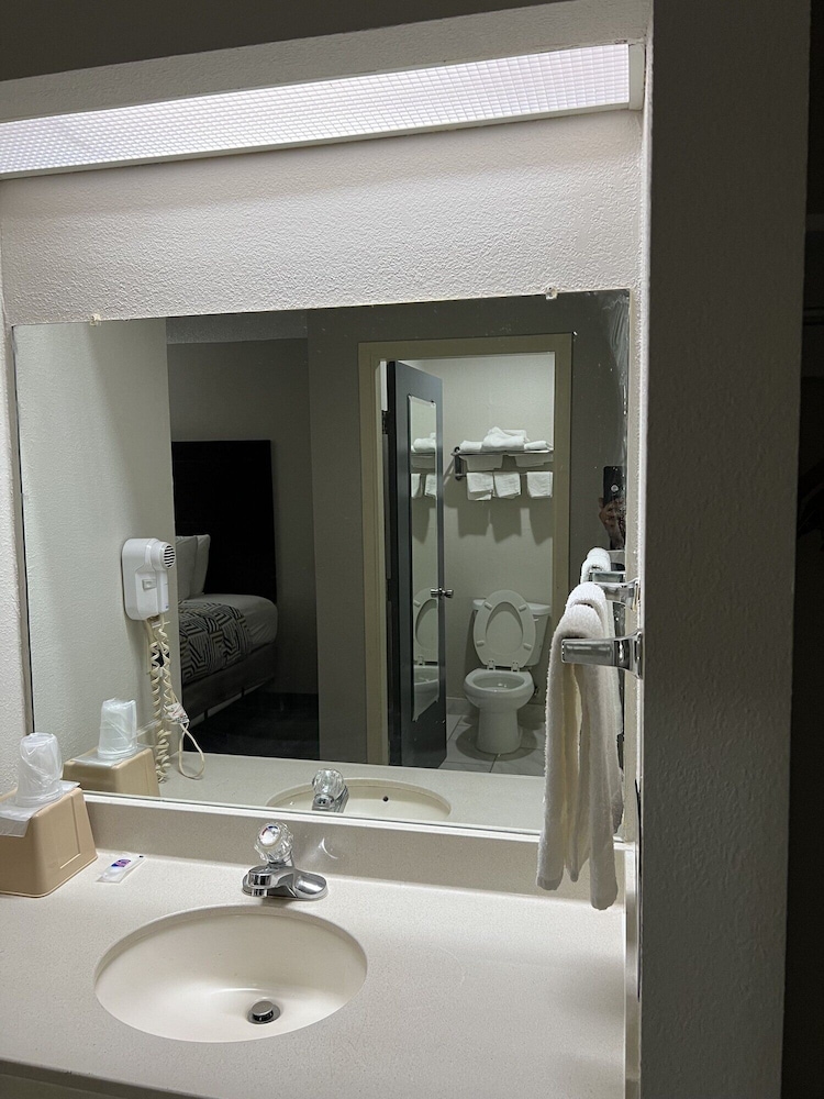 Motel6 Tulsa, OK - Airport 47/55