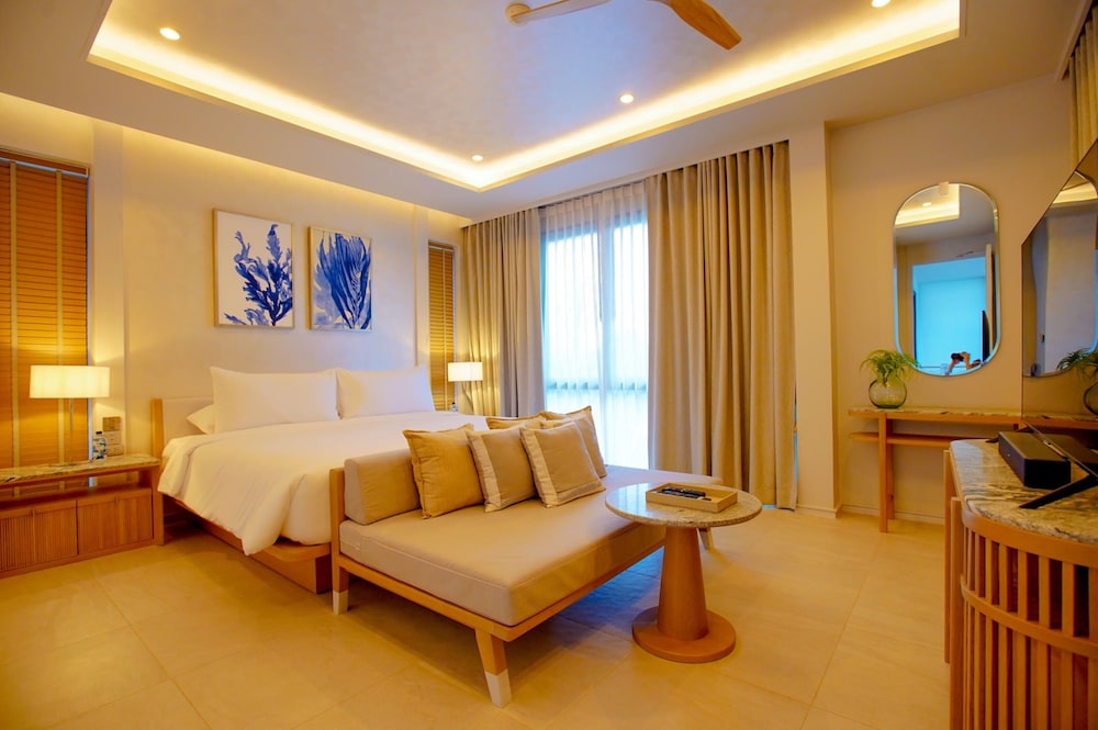 3 BEDROOMS, POOL, VILLA