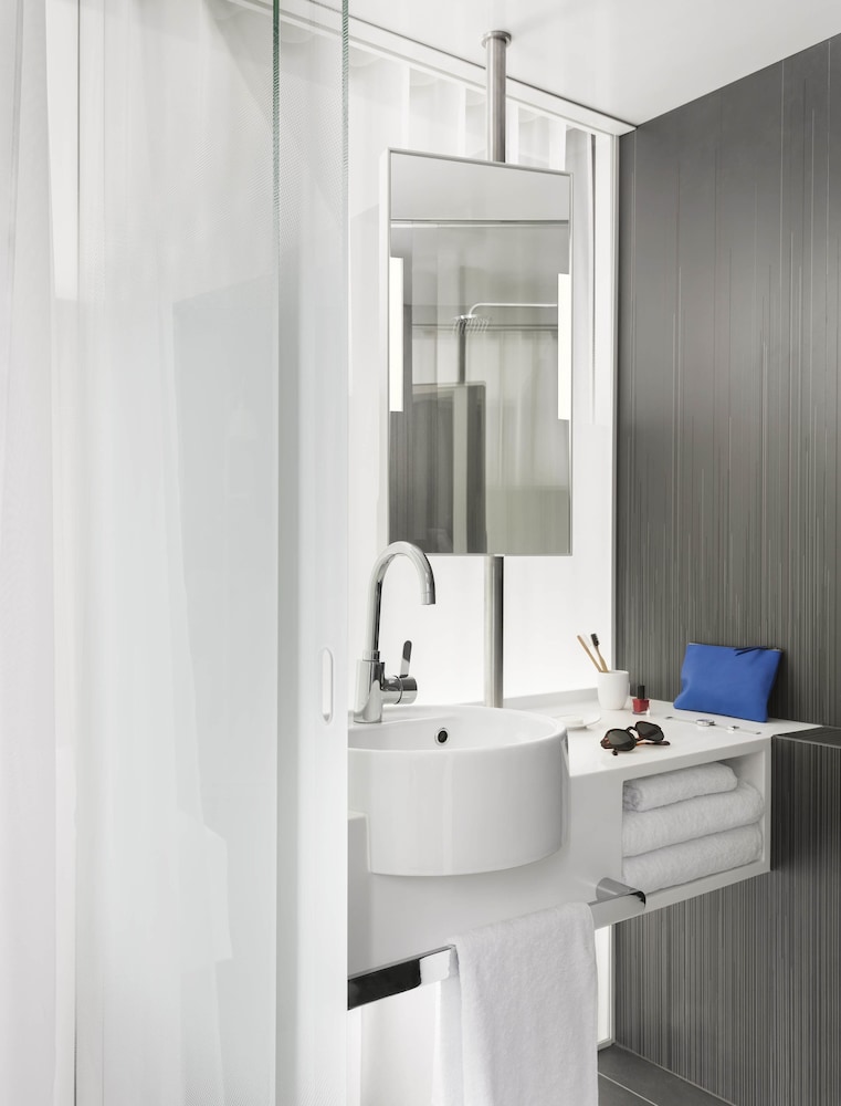 Okko Hotels Paris Porte de Versailles 46/47
