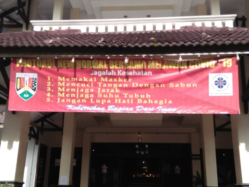 Hotel Wisata by ZUZU in MAGELANG