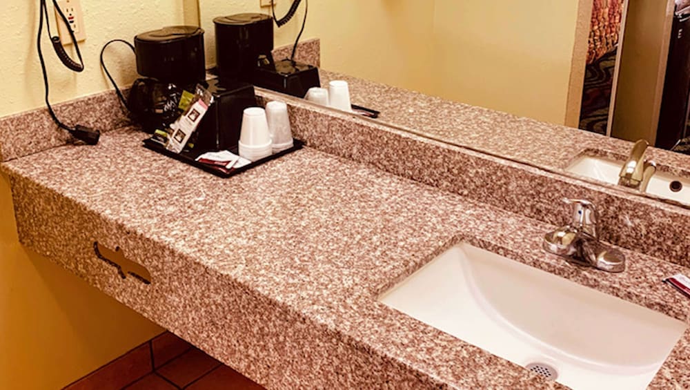 Executive Inn of Hondo 23/40