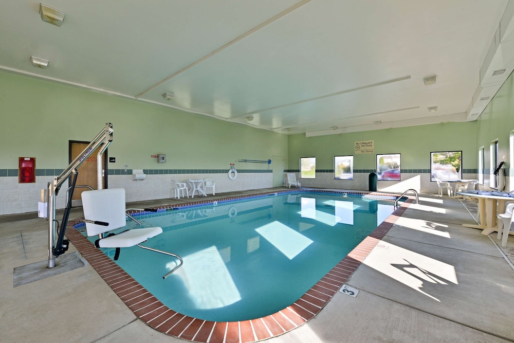 Hampton Inn Collinsville 33/62
