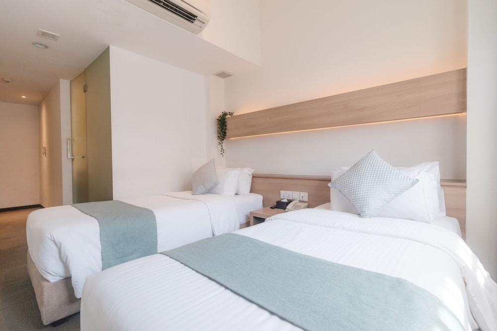 Shared, Twin Beds