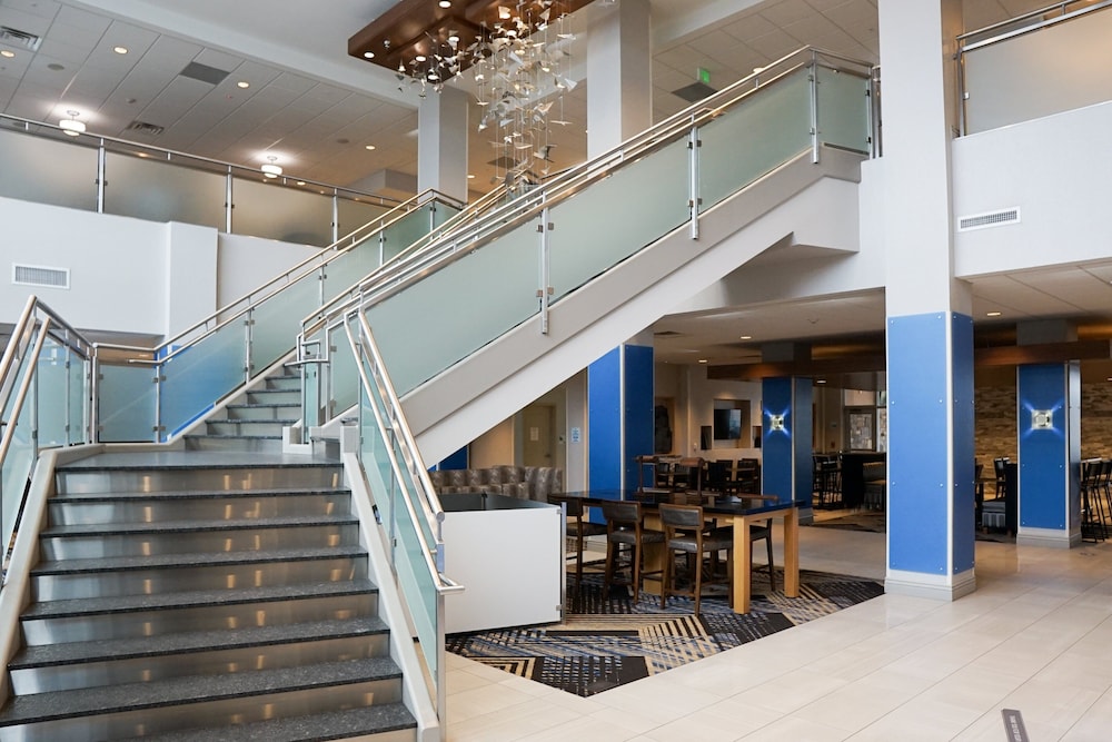 Holiday Inn Express Suites Denver Aurora Medical Campus 12/62